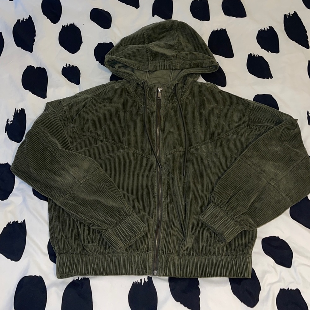 Cropped green jacket